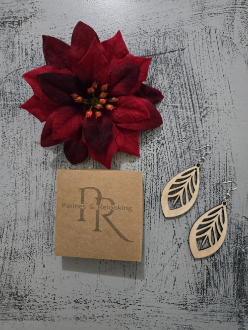 Boucles d&#039;oreilles feuille ajourée